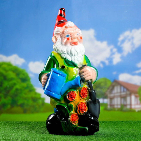 Изображение товара Фигурка для сада Хорошие сувениры Гном с лейкой большой / 628329