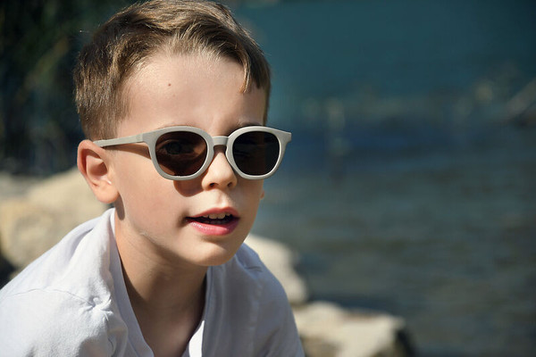 Изображение товара Очки солнцезащитные Beaba Sunglasses 2-6 ans Square Sunny Gris velours / 930400