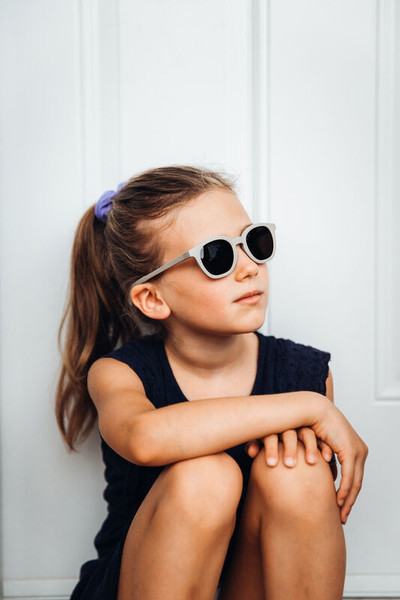 Изображение товара Очки солнцезащитные Beaba Sunglasses 2-6 ans Square Sunny Gris velours / 930400