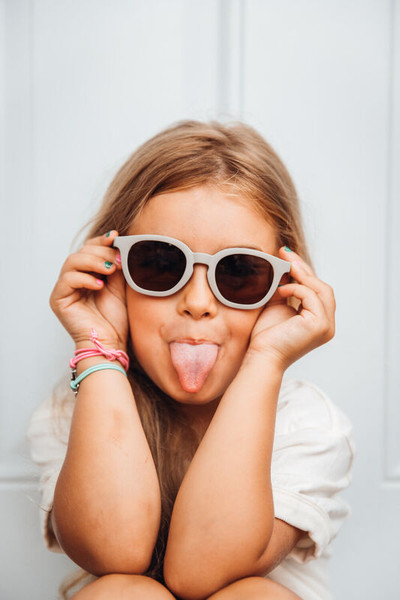 Изображение товара Очки солнцезащитные Beaba Sunglasses 2-6 ans Square Sunny Gris velours / 930400