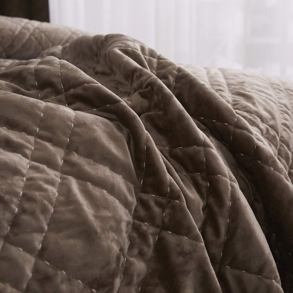 Изображение товара Набор текстиля для спальни Sofi de Marko Селена 260х260 / Пок-СЛк-260х260 (капучино)