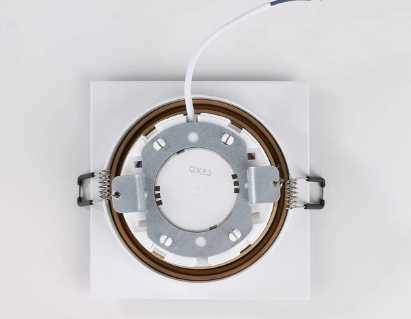 Изображение товара Точечный светильник Ambrella TN51916 WH/GD (белый/золото)