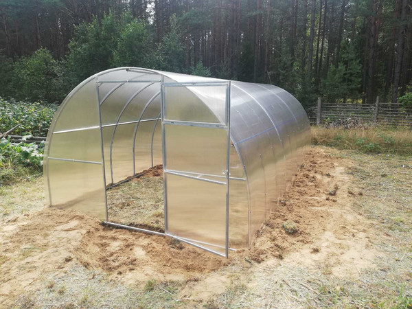 Изображение товара Теплица ИМпласт ЕвроПласт Титан 3х8 дуги 40х20 шаг 67 / 15339 (с сотовым поликарбонатом)