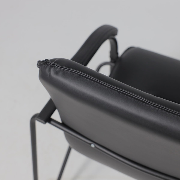 Изображение товара Стул офисный AksHome Samba Aks-1 000.704 (Pegasso черный/мягкие подлокотники/основание черное)