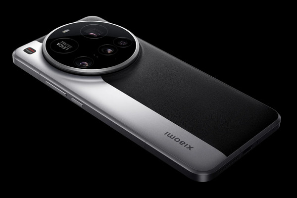 Изображение товара Смартфон Xiaomi 15 Ultra 16GB/512GB (Silver Chrome)