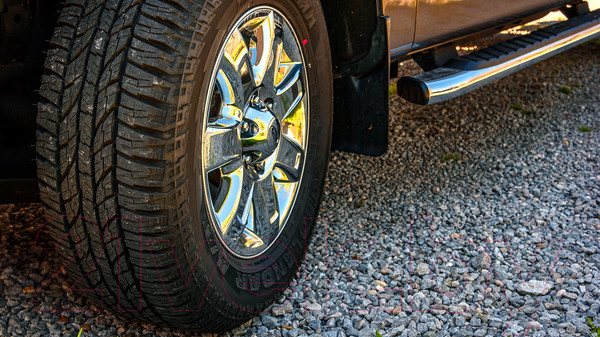 Изображение товара Всесезонная шина Yokohama Geolandar G015 215/70R16 100H