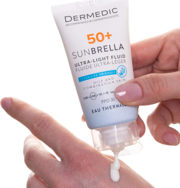 Изображение товара Флюид солнцезащитный Dermedic Sunbrella Ультралегкий SPF 50+ для жирной и комбинированной кожи (40мл)