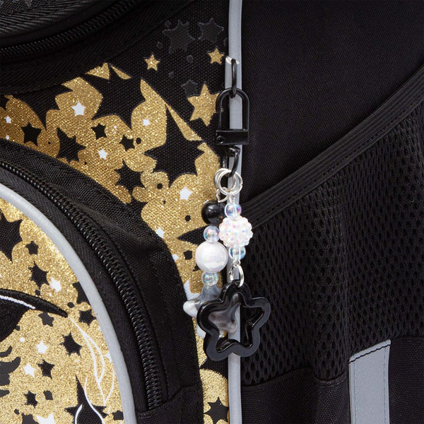 Изображение товара Школьный рюкзак Grizzly RAm-584-7 (черный/золотой)