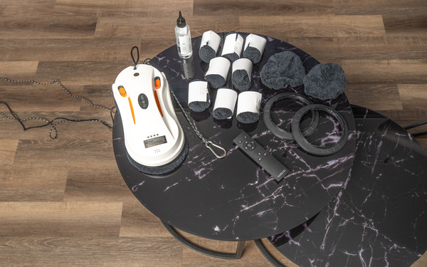 Изображение товара Робот-мойщик окон Garlyn Spraybot