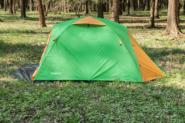 Изображение товара Палатка Sundays ZC-TT009-3P v2 (зеленый/желтый со спальным мешком ZC-SB001 синий)