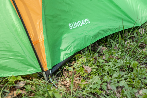 Изображение товара Палатка Sundays ZC-TT009-3P v2 (зеленый/желтый со спальным мешком ZC-SB001 синий)