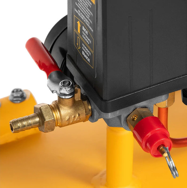 Изображение товара Воздушный компрессор Denzel 58119