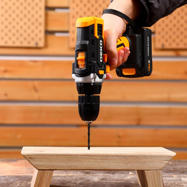 Изображение товара Аккумуляторная дрель-шуруповерт Deko Sharker 16V в кейсе / 083-1108