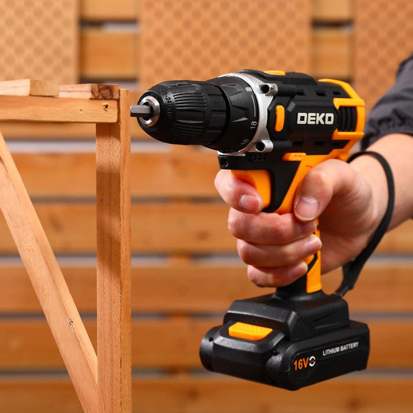 Изображение товара Аккумуляторная дрель-шуруповерт Deko Sharker 16V в кейсе / 083-1108