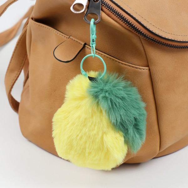 Изображение товара Брелок Sima-Land Пушистик на кольце. Груша желтая / 9765738 (желтый)