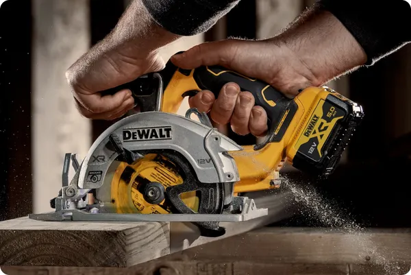 Изображение товара Профессиональная дисковая пила DeWalt DCS512P2