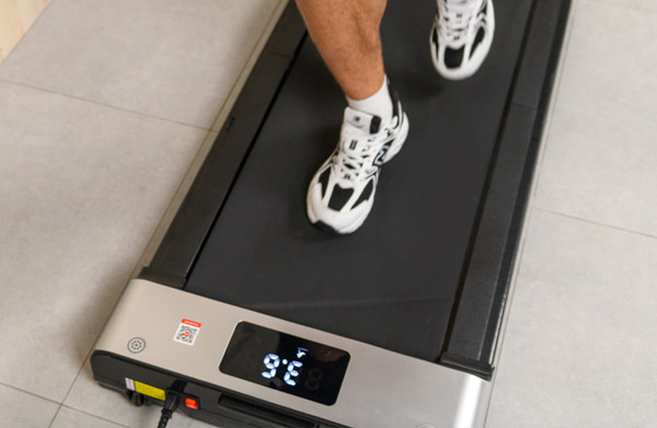 Изображение товара Электрическая беговая дорожка Orlauf Fitness Rook 17909