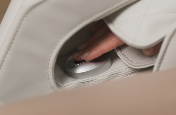 Изображение товара Массажное кресло Orlauf Wellness Angel 17927 (белый)