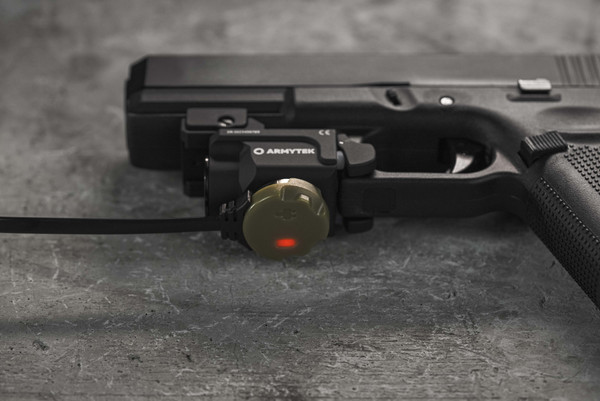 Изображение товара Фонарь Armytek Buckler M1 / F09301C (белый свет)