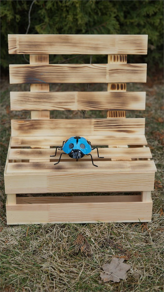 Изображение товара Фигурка для сада Klesto Божья коровка Z26961C (голубой)