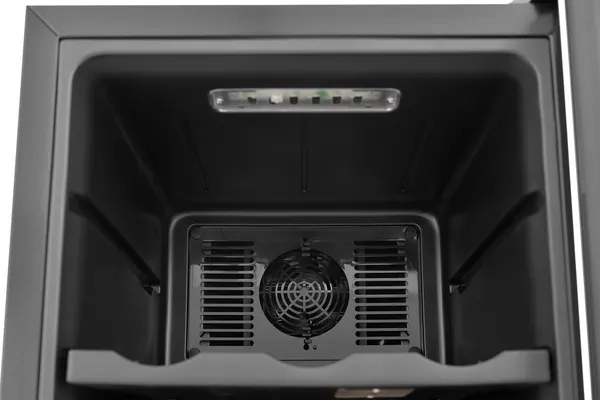 Изображение товара Винный шкаф Zugel ZTWF182DX