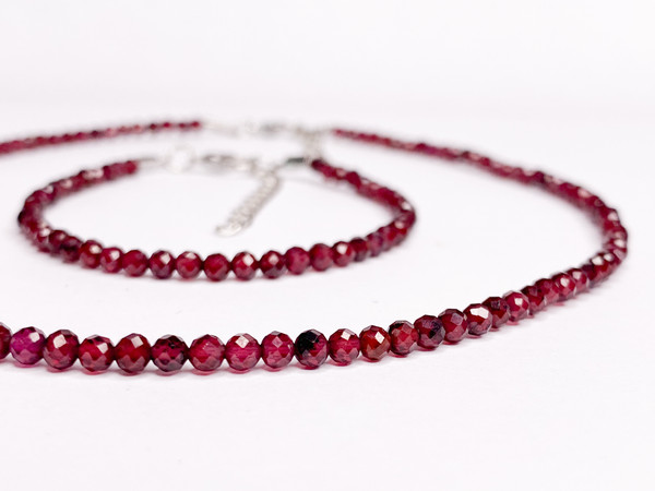 Изображение товара Кольцо Wolves Гранат Тройное 5905 (р.16-17)