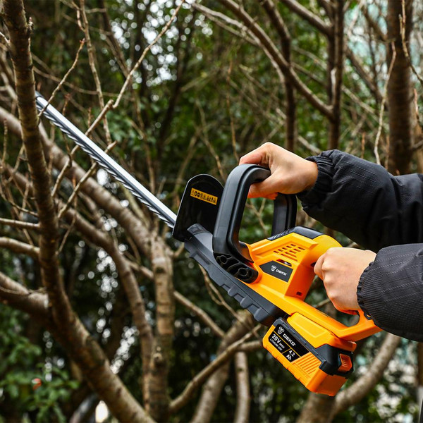 Изображение товара Кусторез аккумуляторный Deko DKBC51 / 083-2040