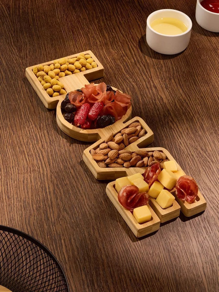 Изображение товара Менажница Arya Love / 8680943246363