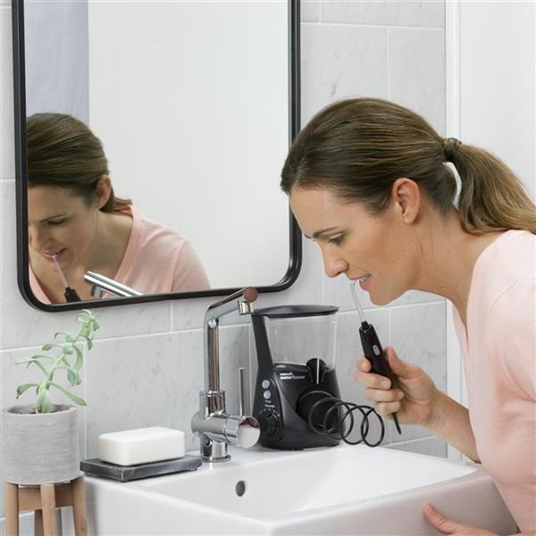 Изображение товара Ирригатор Waterpik WP-662 (черный/серый)