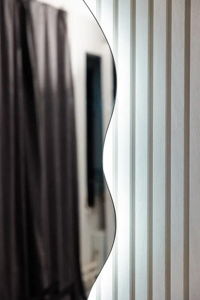 Изображение товара Зеркало Континент Phantom 60х110