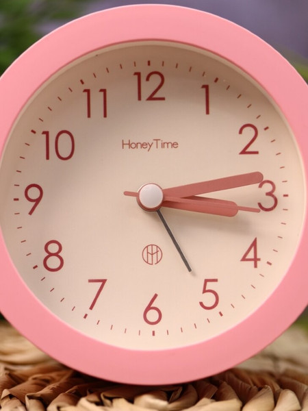 Изображение товара Настольные часы ILikeGift Style / 8392-XD-02 (розовый)