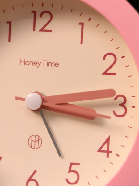 Изображение товара Настольные часы ILikeGift Style / 8392-XD-02 (розовый)