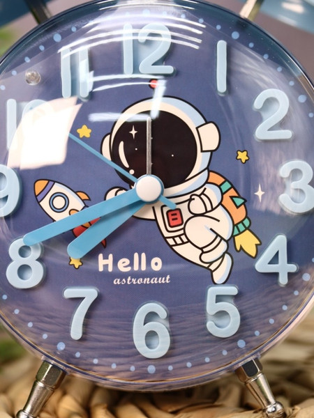 Изображение товара Настольные часы ILikeGift Clear wake-up with animals / HL-5140-04 (astronaut)