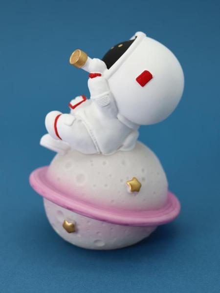 Изображение товара Ночник ILikeGift Lunar cosmonaut / 999-2A (красный)