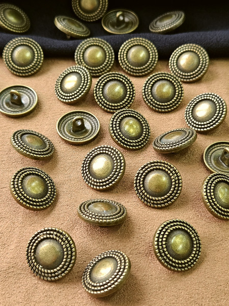 Изображение товара Набор пуговиц Sentex MN-27 17мм / MN-27-17 (24шт, бронза)