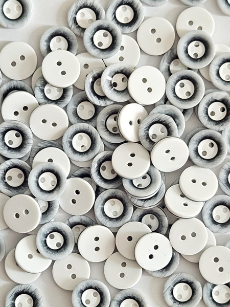 Изображение товара Набор пуговиц Sentex P-A1008 11.5/2 (12шт, белый-графит)