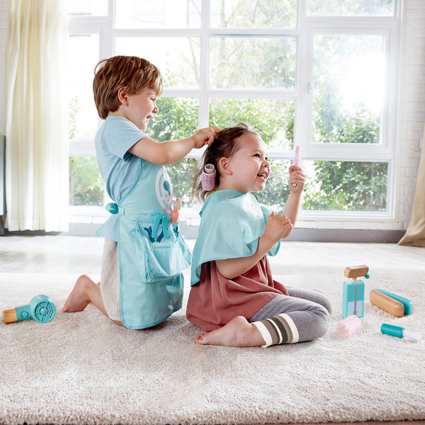 Изображение товара Набор аксессуаров для девочек Hape Играем в профессии / E3060_HP