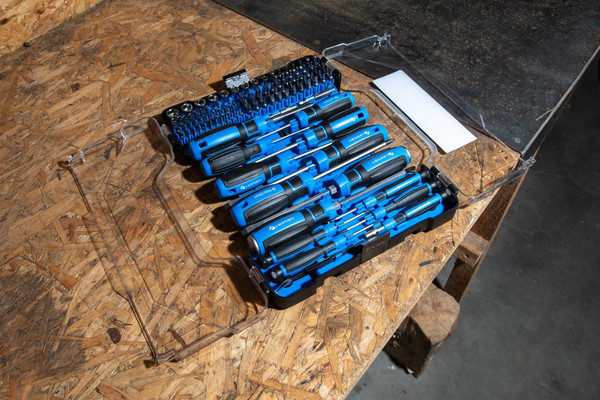 Изображение товара Набор отверток Hoegert HT1S102 (102шт)