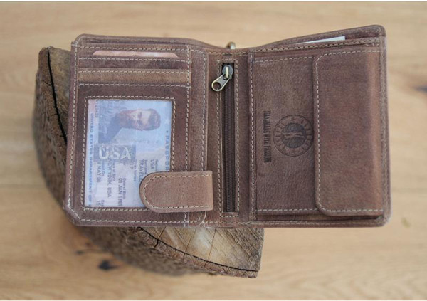Изображение товара Портмоне Klondike 1896 Wayne Deer / KD1020-02 (светло-коричневый)