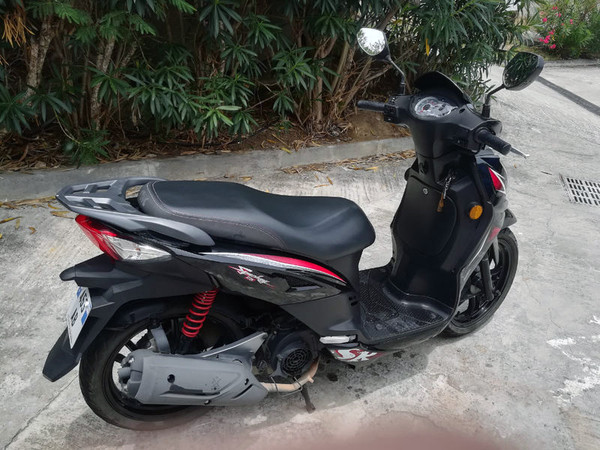 Изображение товара Скутер SYM Symphony SR 125 / AZ12W1-T_BK-5560S (черный)