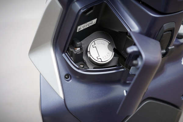 Изображение товара Скутер SYM Symphony ST 200 / XL20W1-EU-AQ-GY-7547UL (матовый сине-серый)