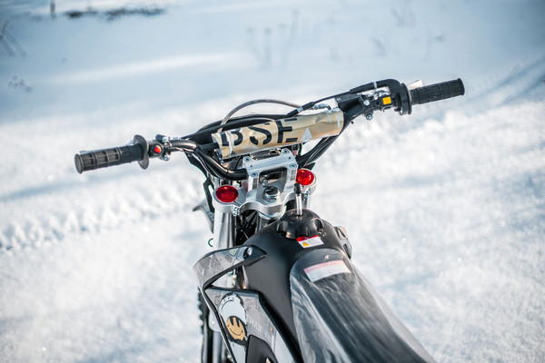 Изображение товара Мотоцикл BSE EX 14/12 / B0EXYG040CAH3 (серый)