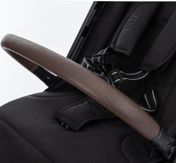 Изображение товара Детская прогулочная коляска Kidzi Breezy WG / KDZT602B (черный)