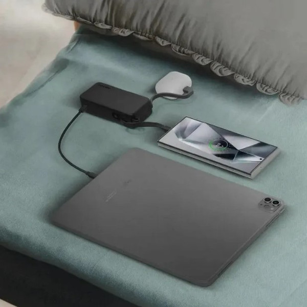 Изображение товара Портативное зарядное устройство Momax IP138 1-Power Vital+ / IP138D (черный)