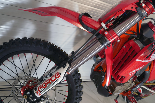 Изображение товара Мотоцикл BSE T9 Red Arrow TYX300SR / B0T9YD015HRR1