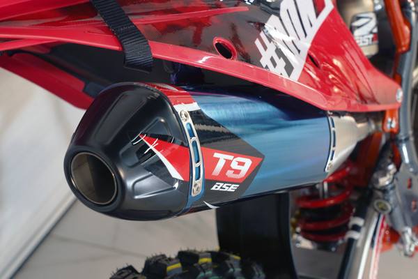 Изображение товара Мотоцикл BSE T9 Red Arrow TYX300SR / B0T9YD015HRR1