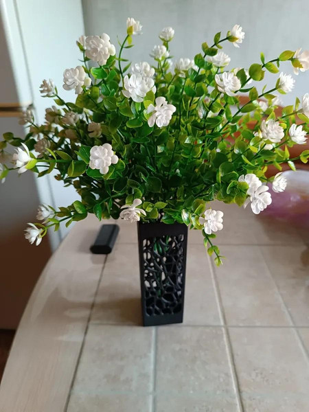 Изображение товара Ваза садовая BOTANICA Ритуальная 6x27.5см ажурная квадратная на колышке