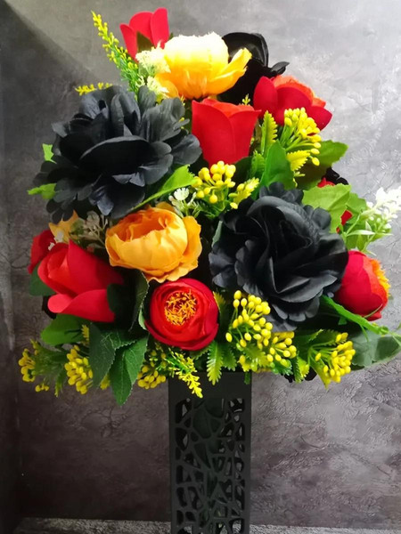 Изображение товара Ваза садовая BOTANICA Ритуальная 6x27.5см ажурная квадратная на колышке