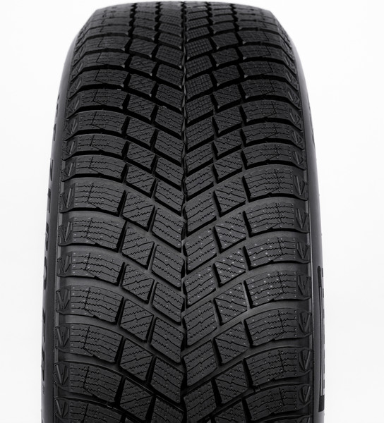 Изображение товара Зимняя шина Pirelli Ice Zero Friction 3 255/45R20 105H