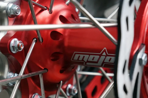 Изображение товара Мотоцикл BSE Z8 Rapid Red / B0Z8NF015HRH2